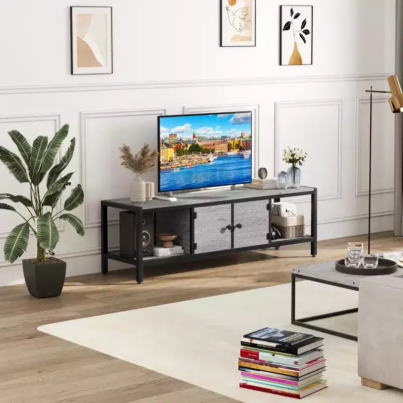 Meuble TV pour téléviseur jusqu'à 65 pouces, grande console TV avec 2 espaces de rangement fermés et compartiments ouverts, meuble de divertissement en bois avec pieds