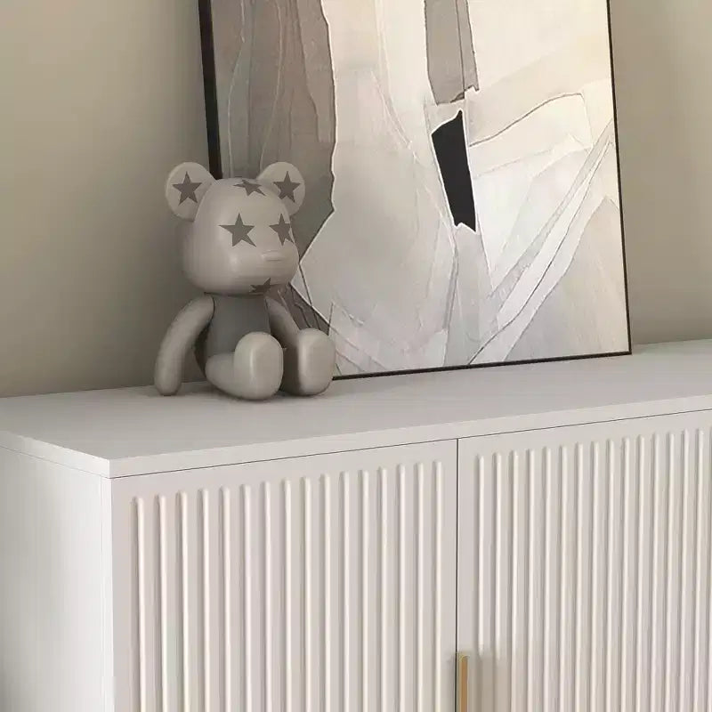 Buffet moderne avec rangement Grand buffet avec panneaux latéraux rainurés et étagères réglables Blanc