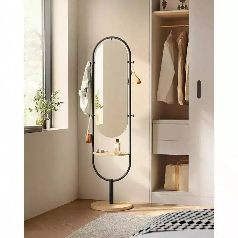 Miroir pleine longueur sur pied, design 3-en-1 primé. En chêne beige et noir encre pour la décoration du salon et de la chambre.