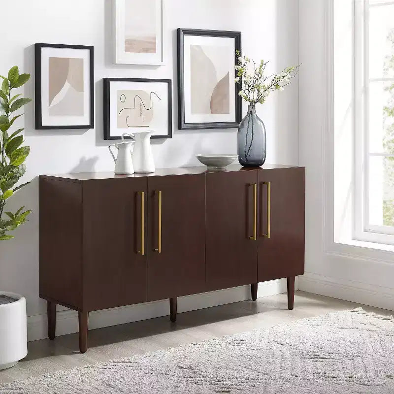 Buffet style moderne du milieu du siècle