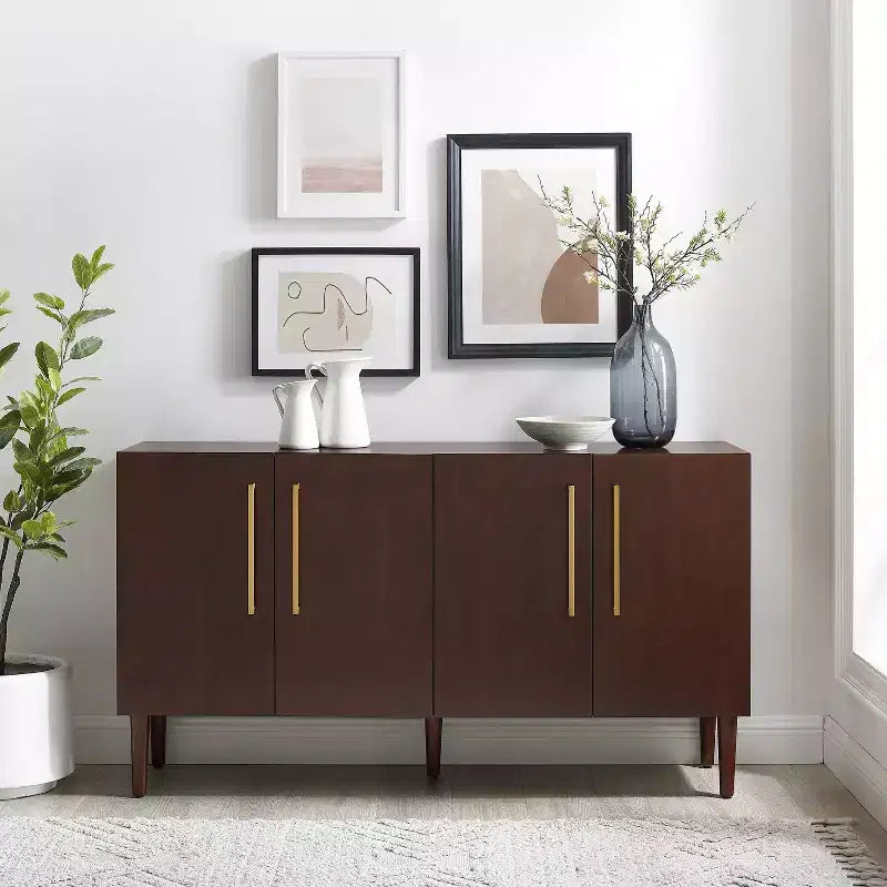 Buffet style moderne du milieu du siècle