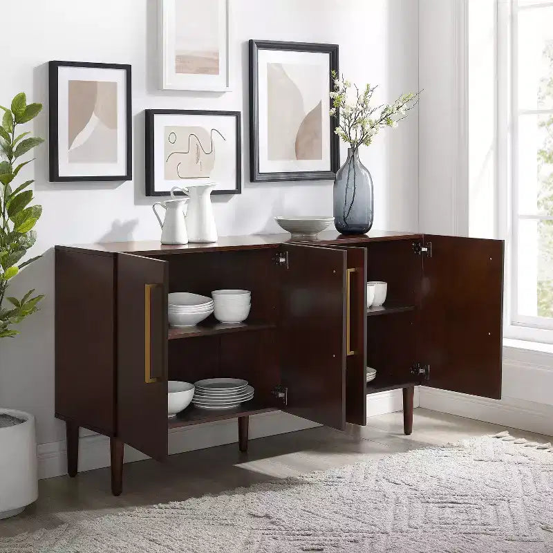 Buffet style moderne du milieu du siècle